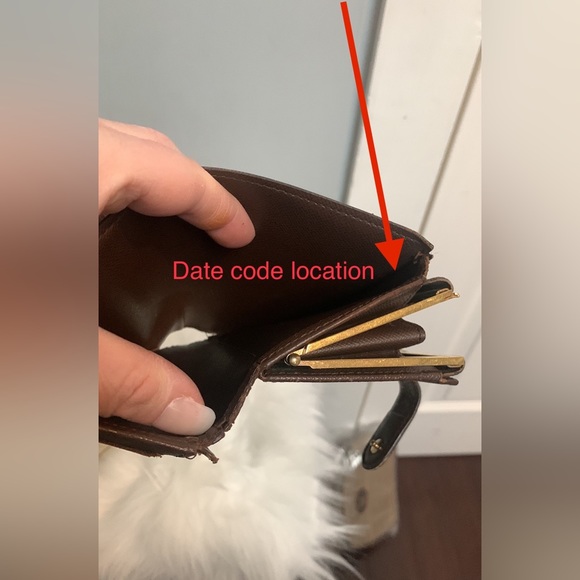 2009 authentic Louis Vuitton kisslock wallet in DE - Picture 15 of 16